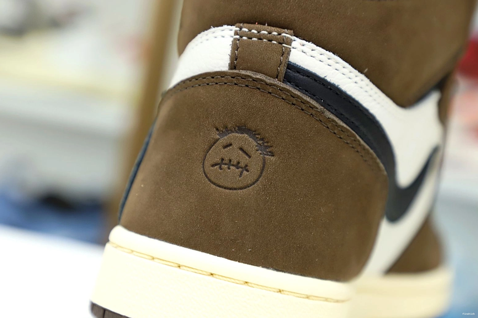 SCOTT JORDAN 1 TRAVIS RETRO OG HIGH 'MOCHA' X AIR 0922